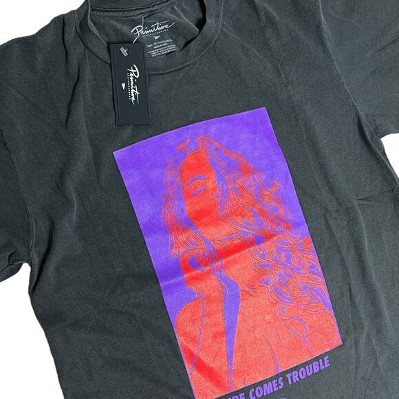 Primitive T Shirt Adult S Grey Here Comes Trouble Sexy Woman Novelty Graphic Red - Picture 2 of 8